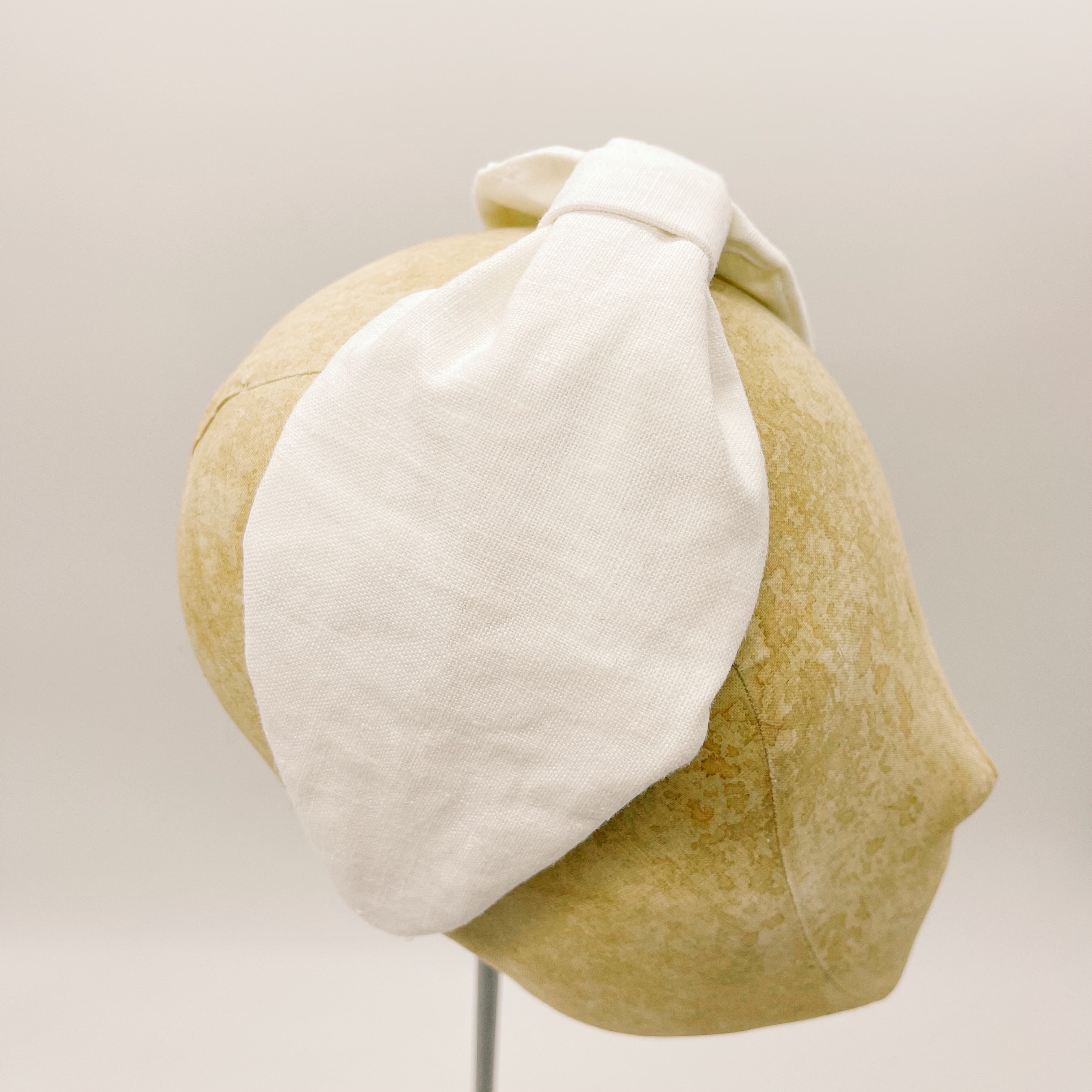 Headband Linen White Leaf