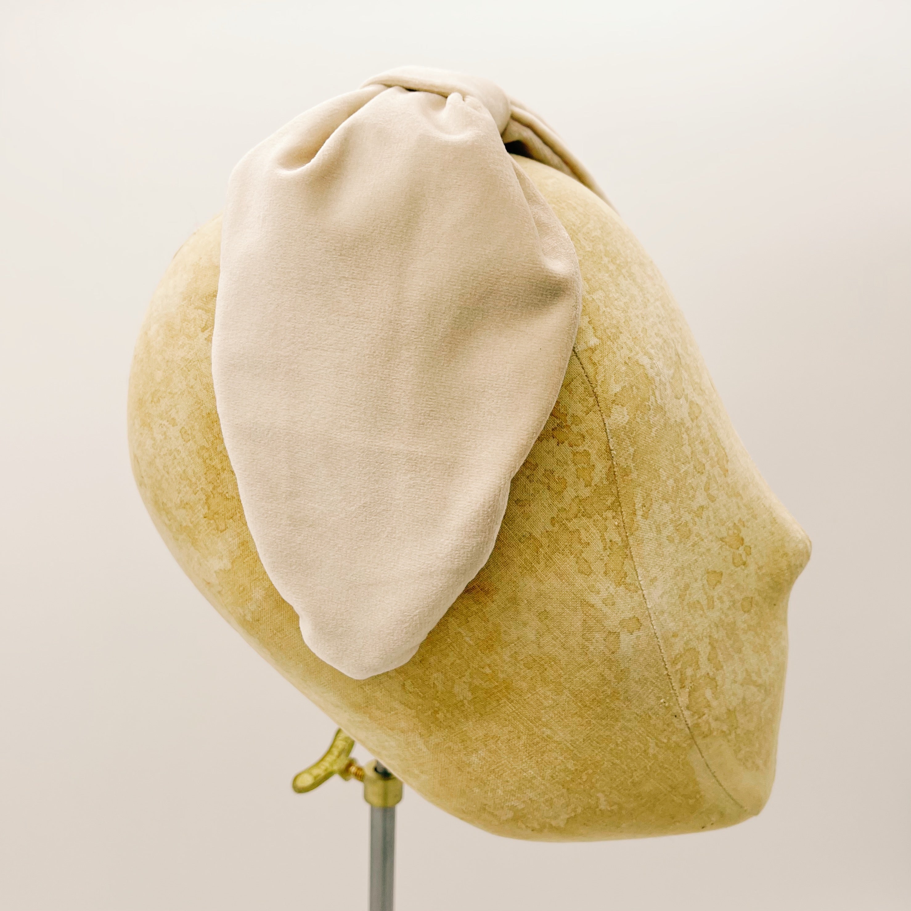 Velvet Headband Cream Leaf