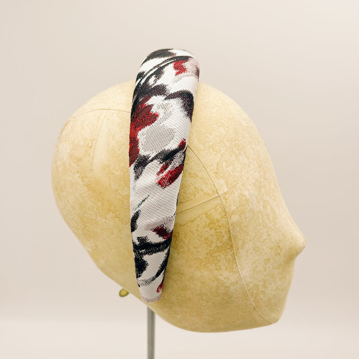 Cerchietto Jacquard Red Abstract Padded